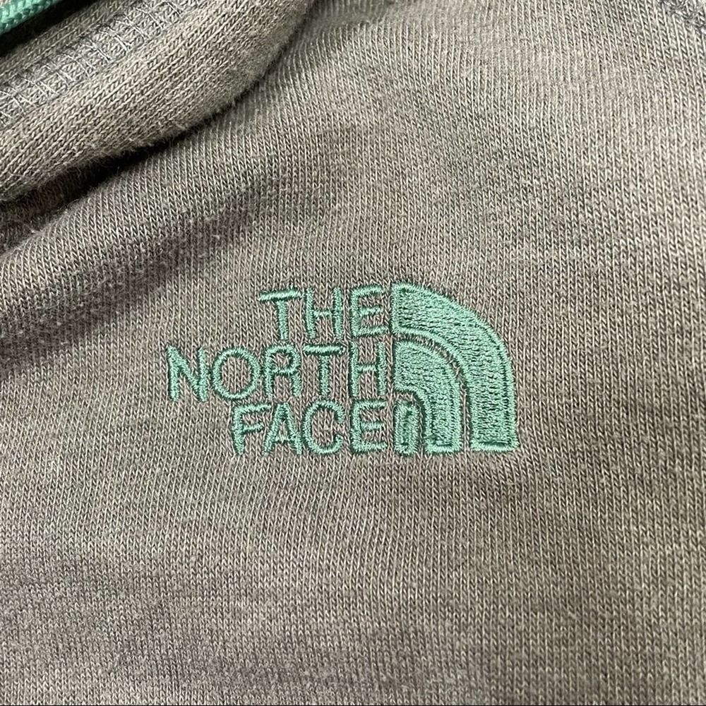The North Face gray and green women's hoodie size small - Picture 4 of 5